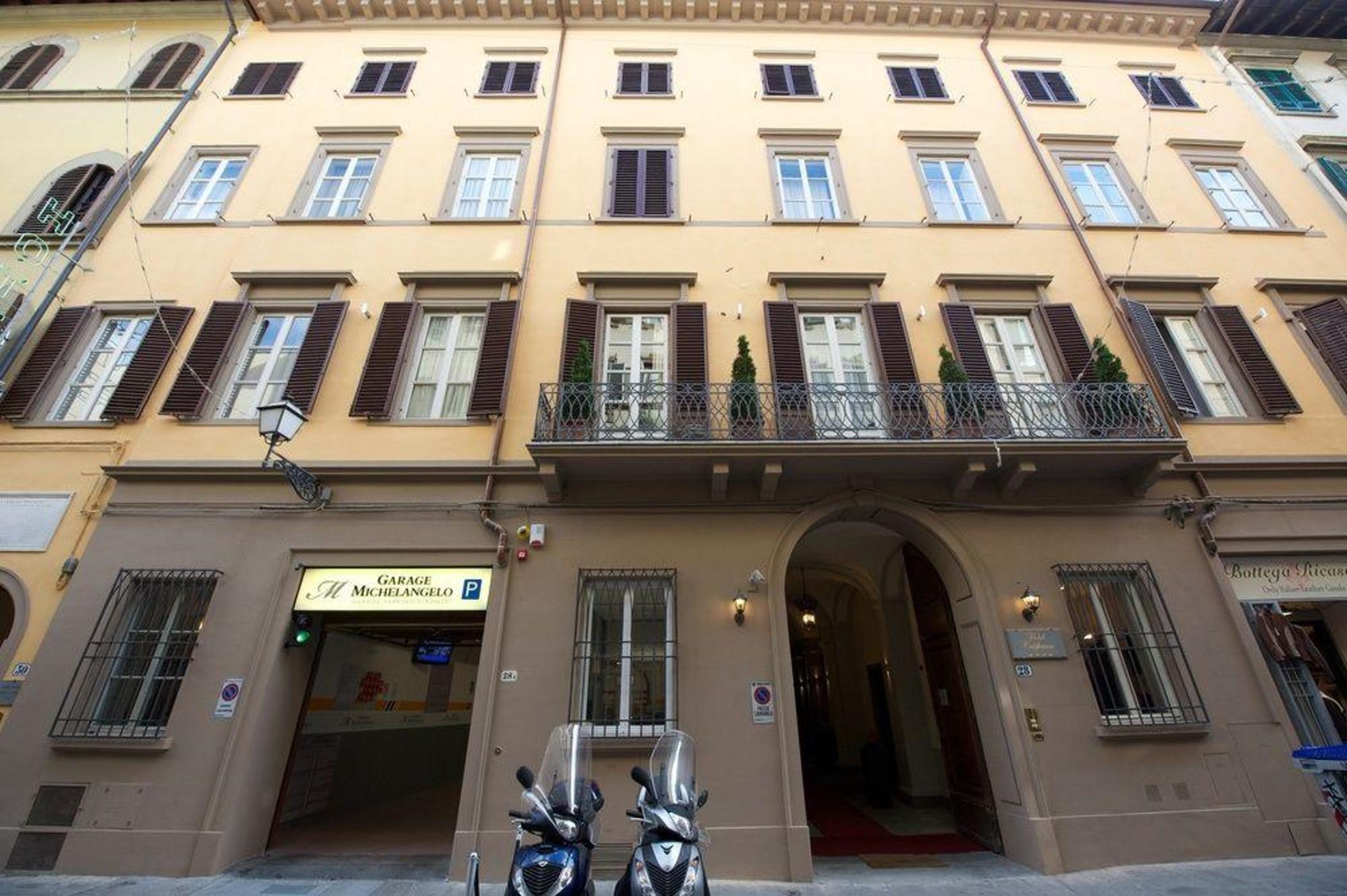 California 4* Florenz